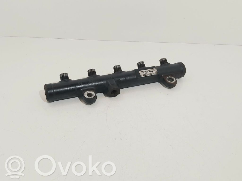 Volvo V50 Fuel main line pipe 