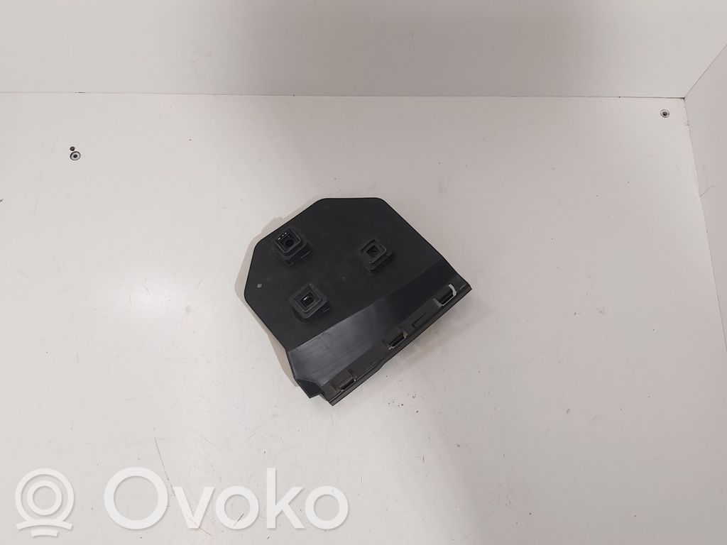 Volvo V50 Rear bumper mounting bracket 