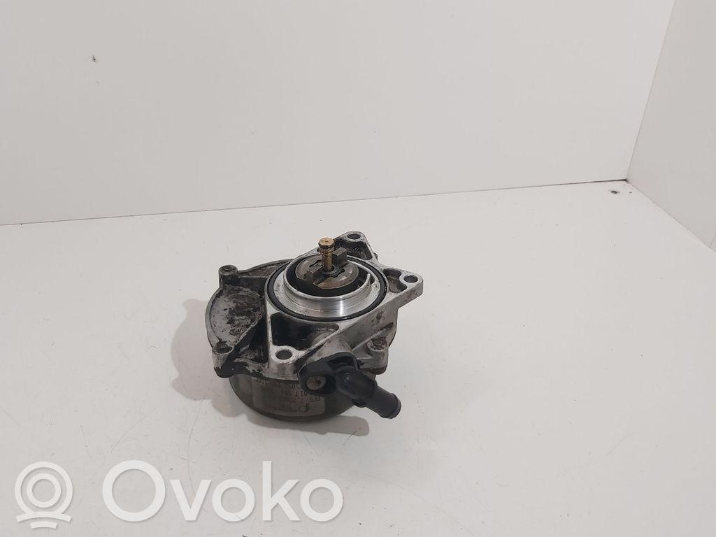 Audi A6 S6 C5 4B Pompe à vide 