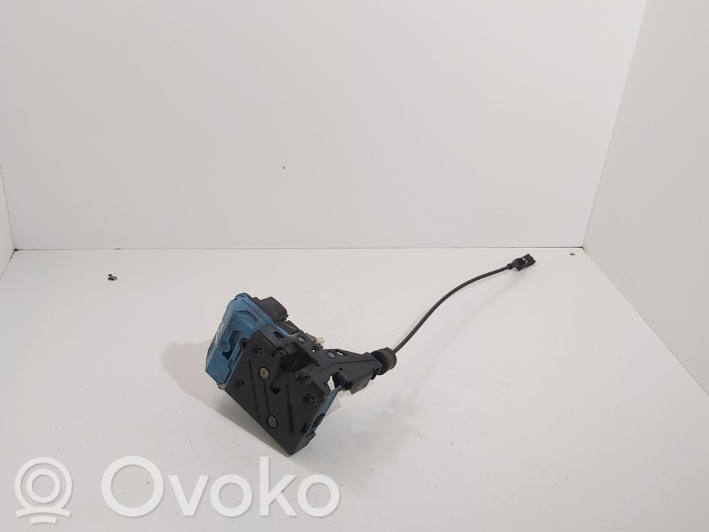 Volvo S80 Priekšpusē slēdzene 