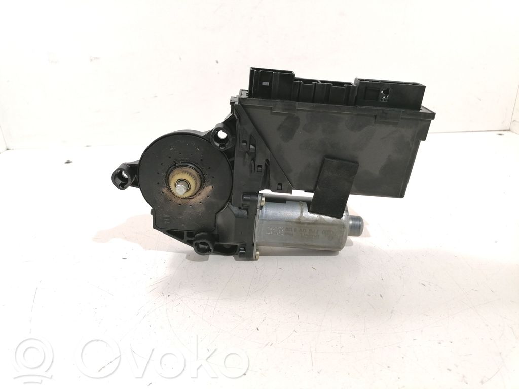 Audi A8 S8 D3 4E Front door window regulator motor 