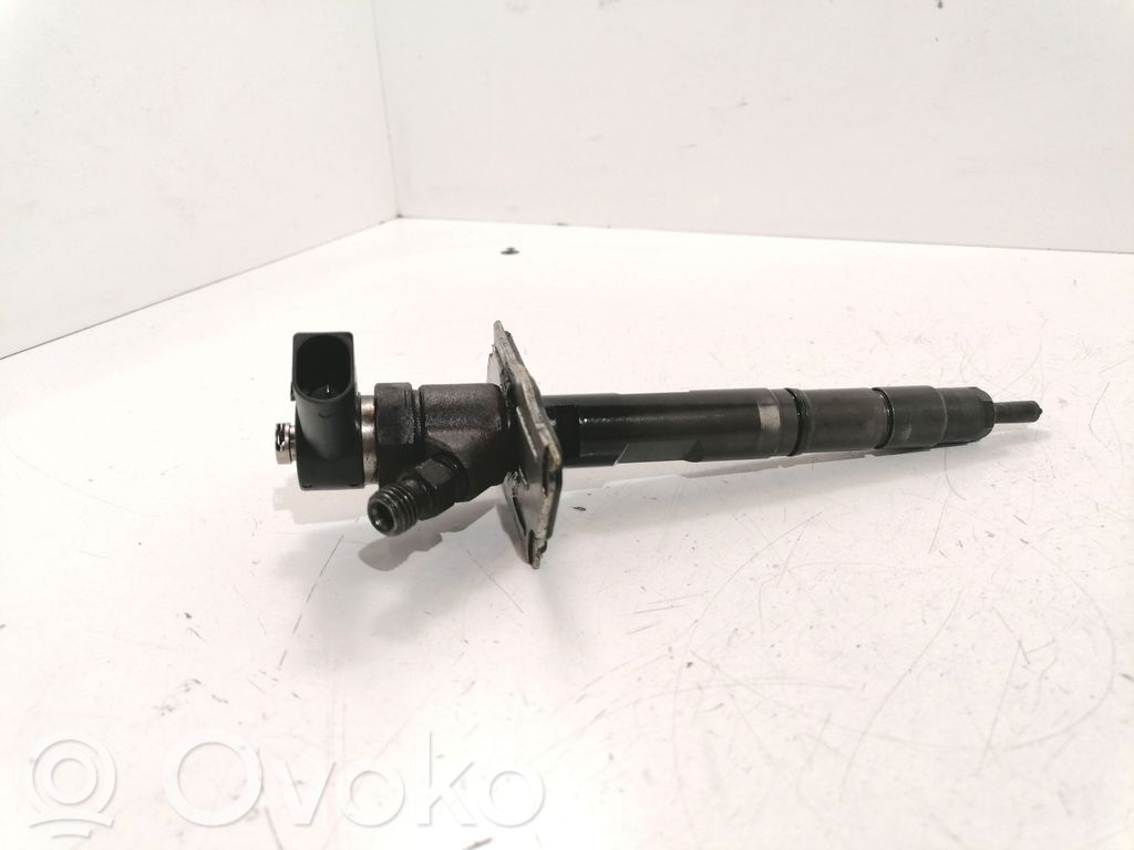 Inyector de combustible   057130277M,0445110158