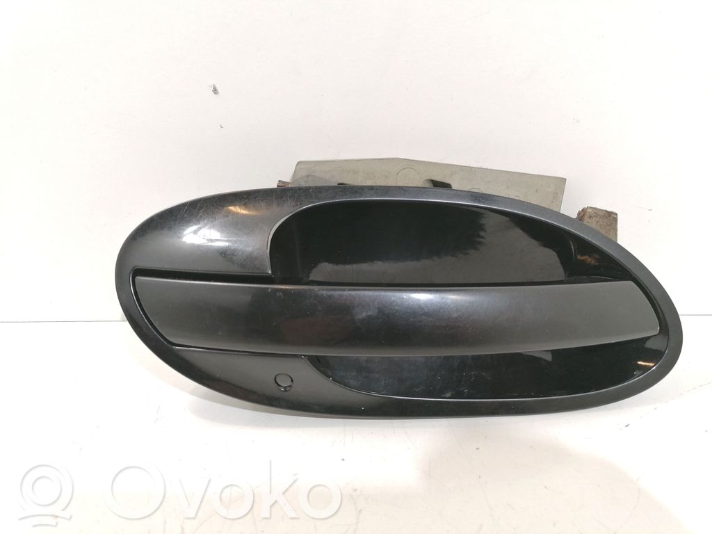 Etuoven ulkokahva