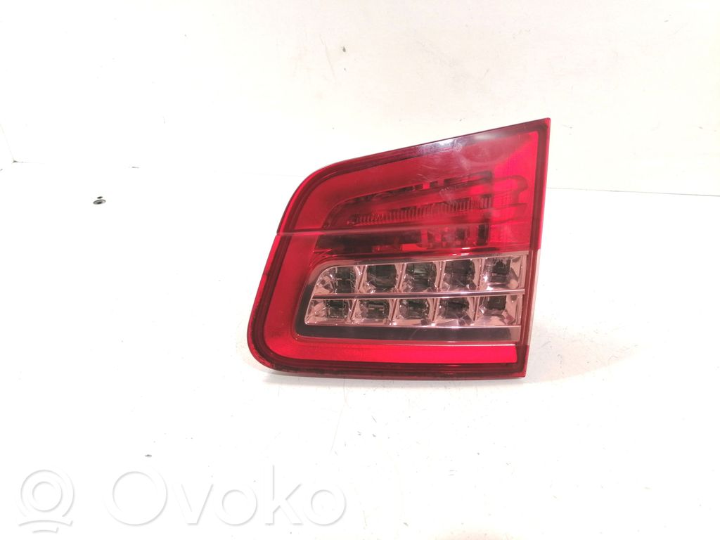 Citroen C5 Galinis žibintas dangtyje 