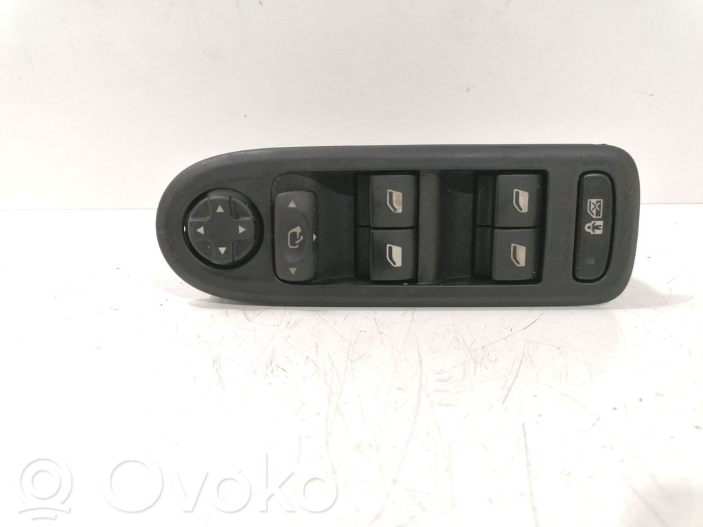 Citroen C5 Electric window control switch 