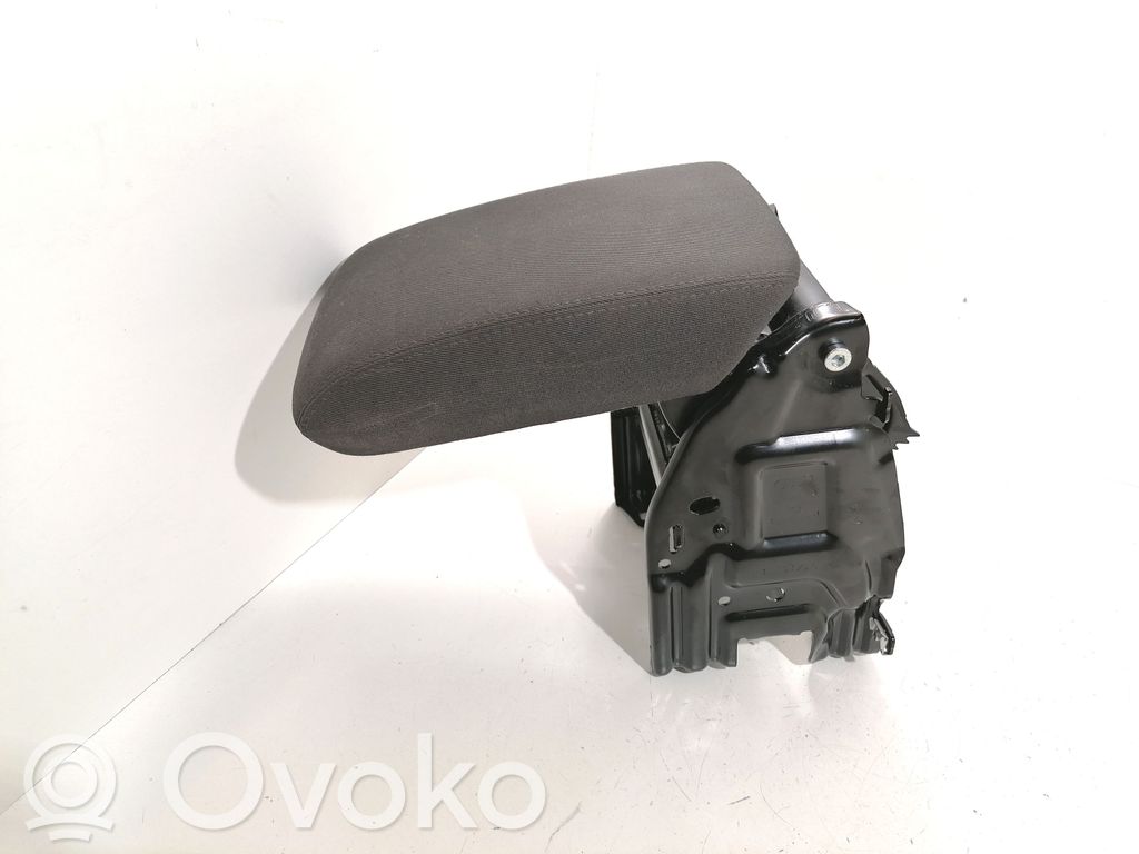 Audi A4 S4 B8 8K Käsinoja 