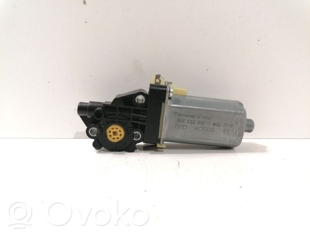 Porsche Cayenne (92A) Silniczek regulacji fotela 