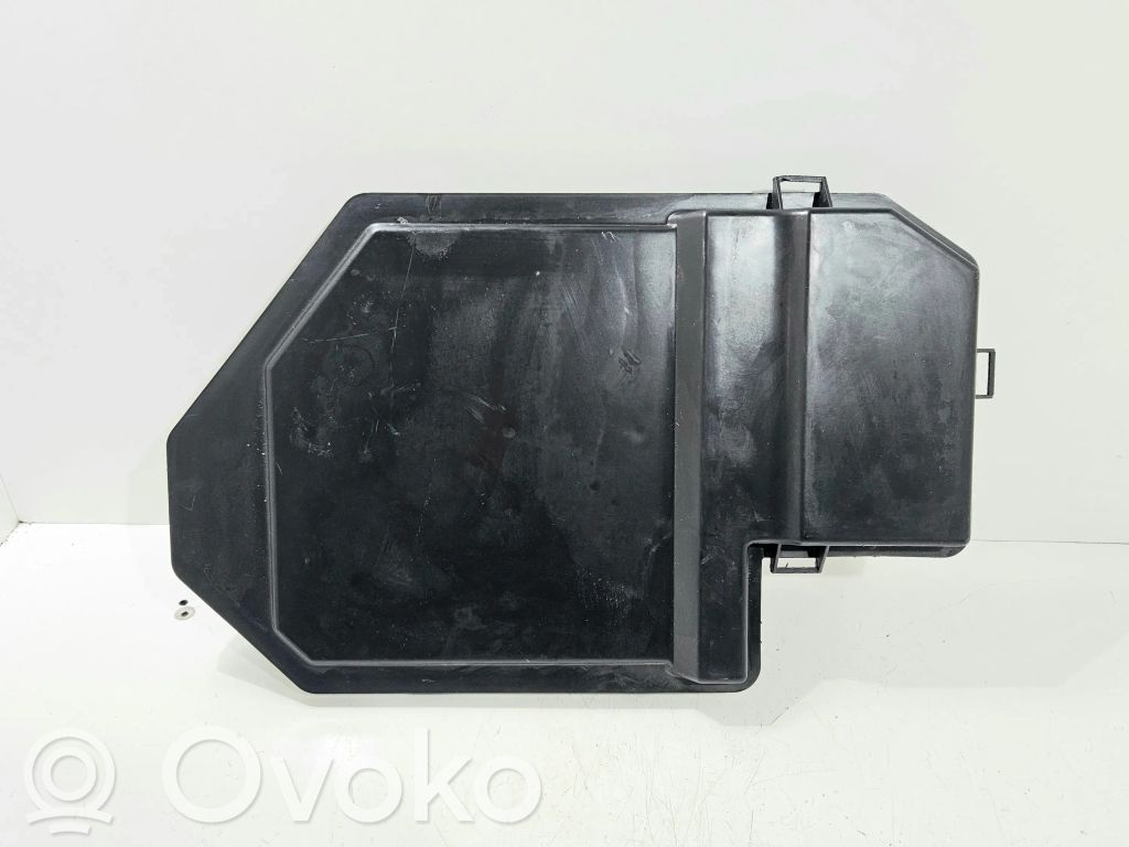 Audi A6 S6 C6 4F Dangtelis saugiklių dėžės 