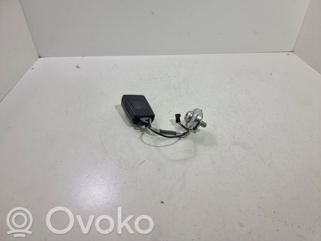 Klamra tylnego pasa bezpieczeństwa   724327307,34074554H,B230812X,06593909