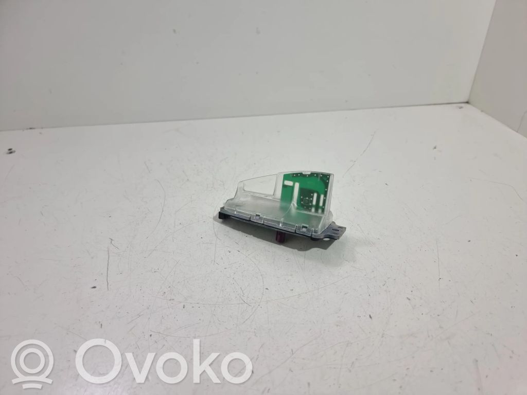 BMW 3 E92 E93 GPS-pystyantenni 