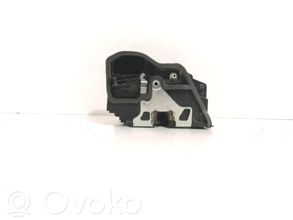 BMW 5 GT F07 Front door lock 