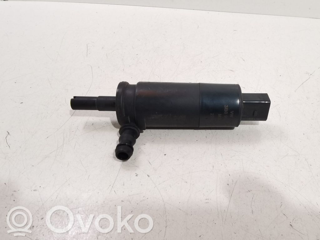 Audi Q7 4L Headlight washer pump 