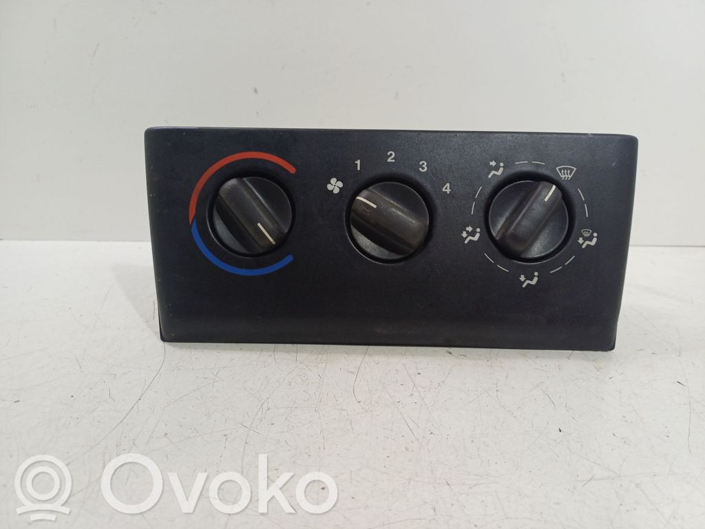 Opel Vectra B Climate control unit 