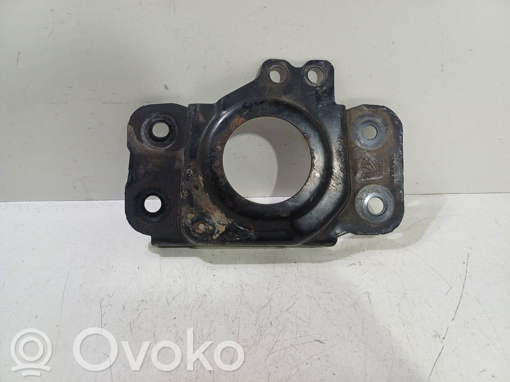 Volvo S60 Gearbox mounting bracket 