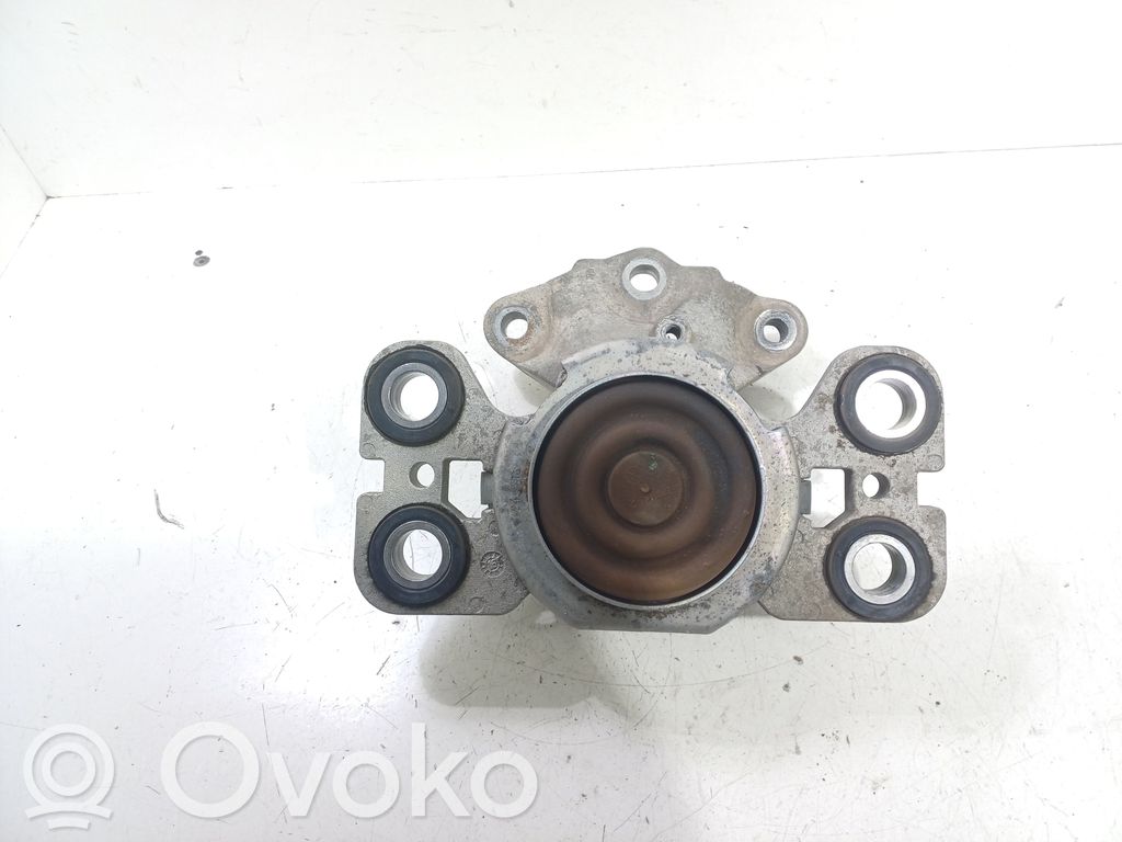 Volvo S60 Engine mount bracket 