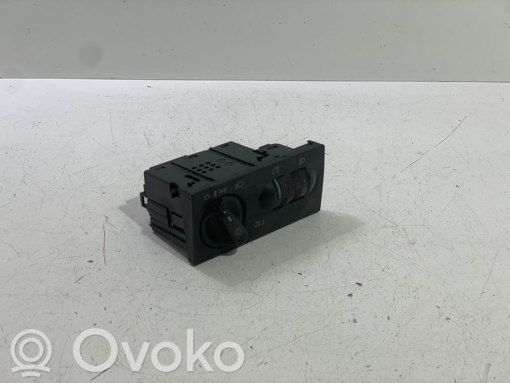 Volkswagen Golf III Light switch 