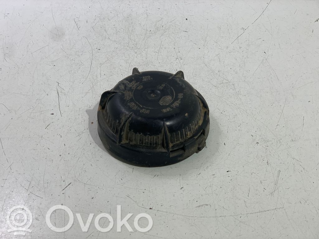 Osłona żarówki lampy przedniej   13472800