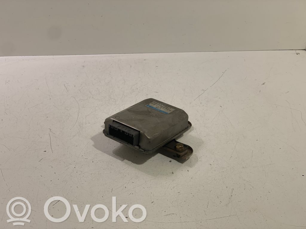 Mitsubishi Galant Unidad de control/módulo del control de crucero 