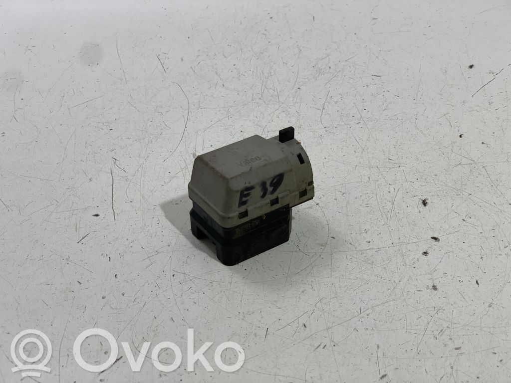 BMW 5 E39 Užvedimo spynelės kontaktai 