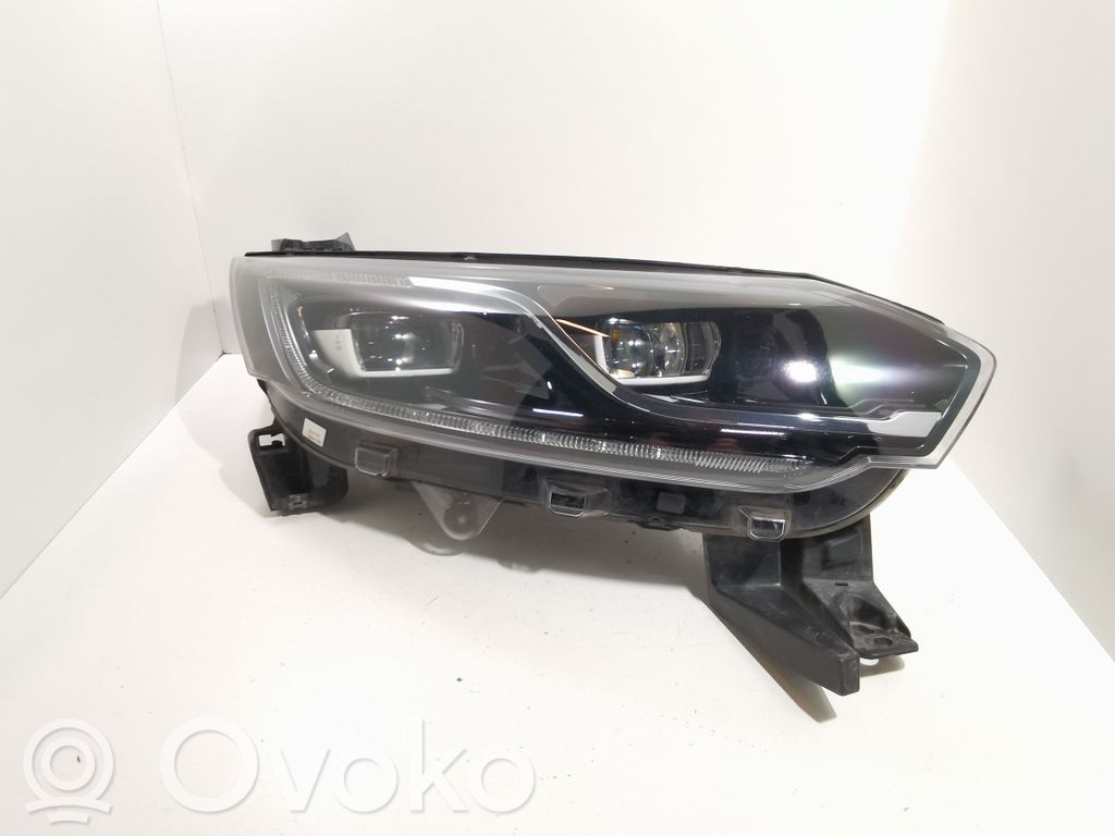 Renault Espace V (RFC) Far 