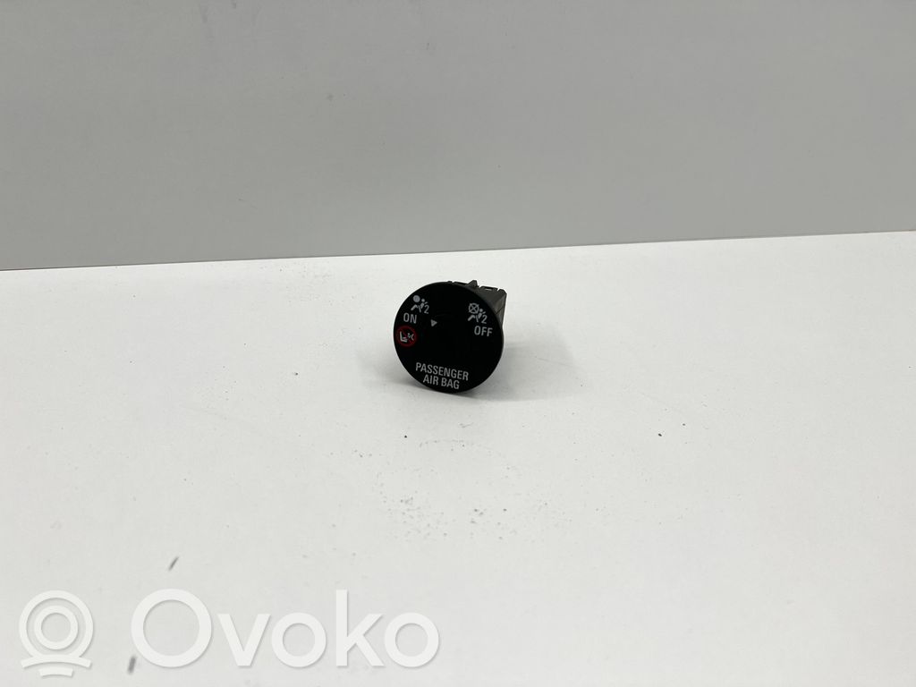 Opel Mokka Keleivio oro pagalvės jungtukas 