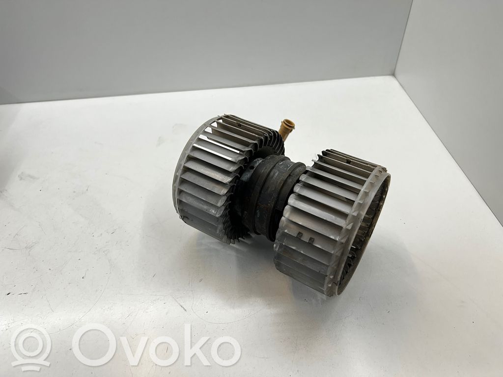 Audi A8 S8 D2 4D Pečiuko ventiliatorius/ putikas 