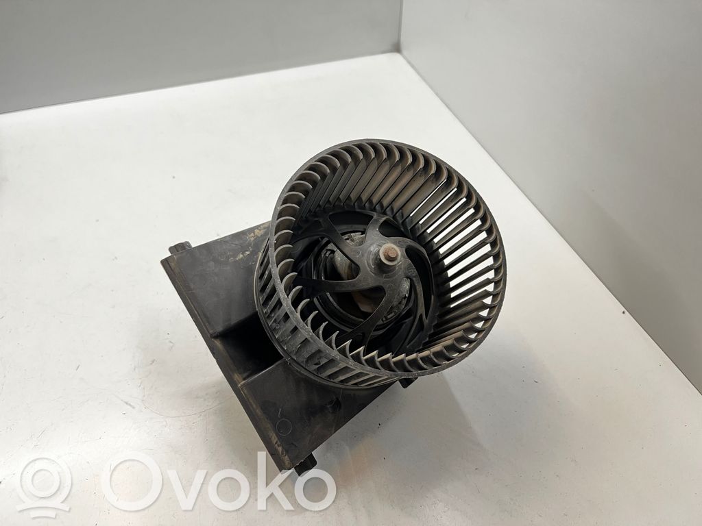 Audi A3 S3 8L Heizungslüfter 