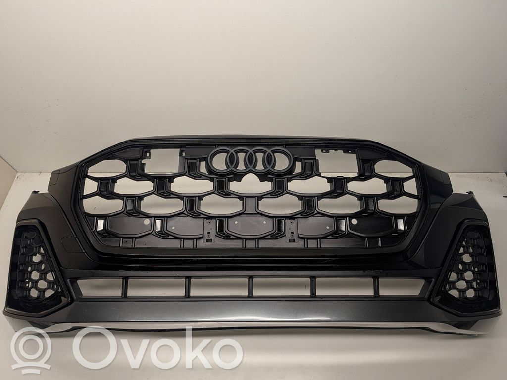 Audi Q8 Parachoques delantero 