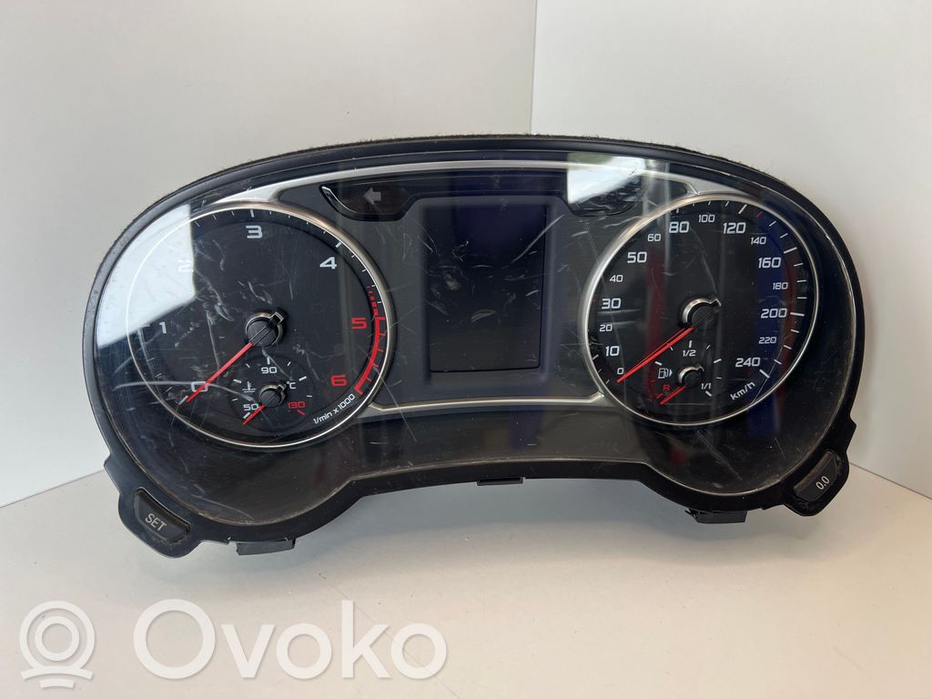 Audi A1 Speedometer (instrument cluster) 