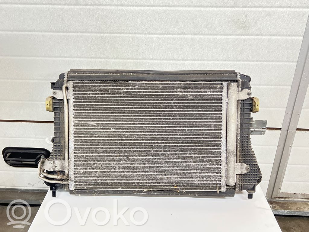 Volkswagen Golf VI Set del radiatore 