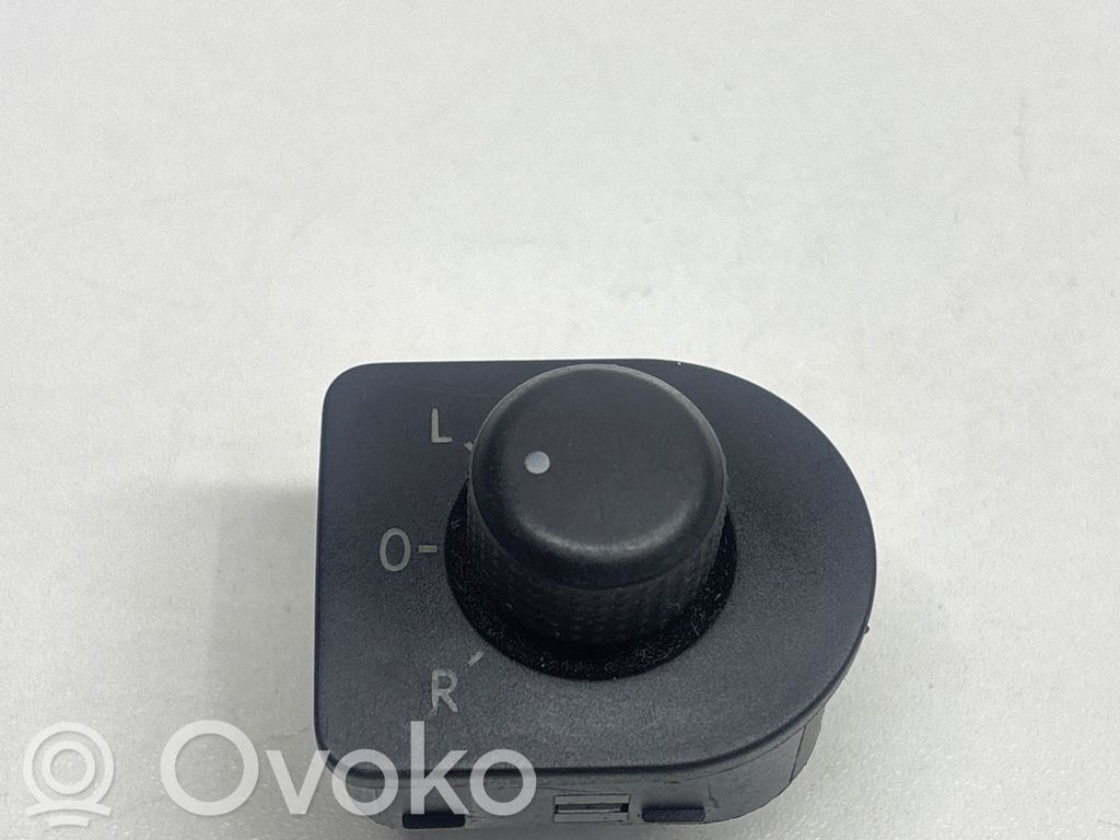 Volkswagen Golf IV Przycisk regulacji lusterek bocznych 