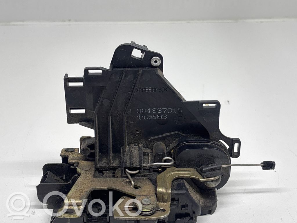 Volkswagen PASSAT B5.5 Zamek drzwi przednich 