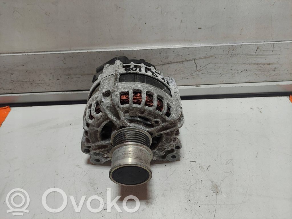 Volkswagen Golf VIII Generator/alternator 