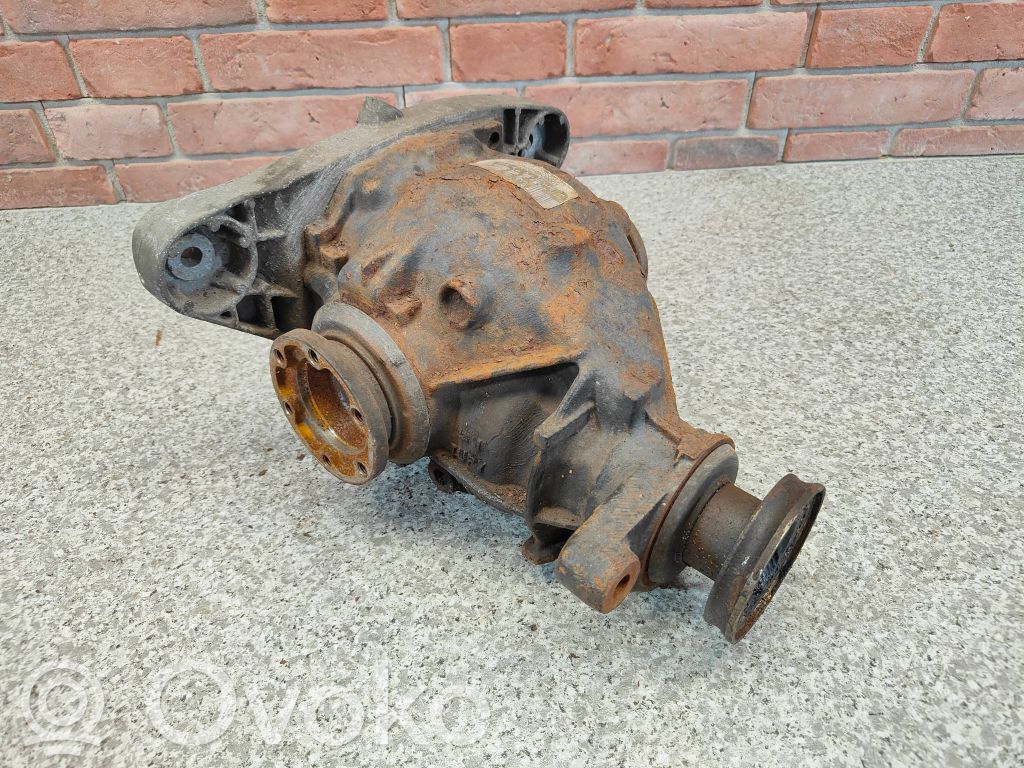 Front differential   1214947