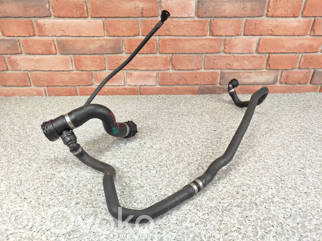 BMW X3 F25 Tubo flessibile del liquido di raffreddamento del motore 