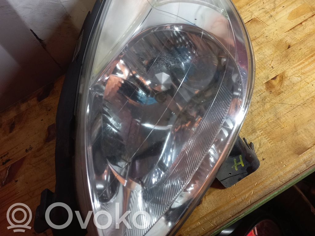 Citroen Xsara Picasso Lampa przednia 