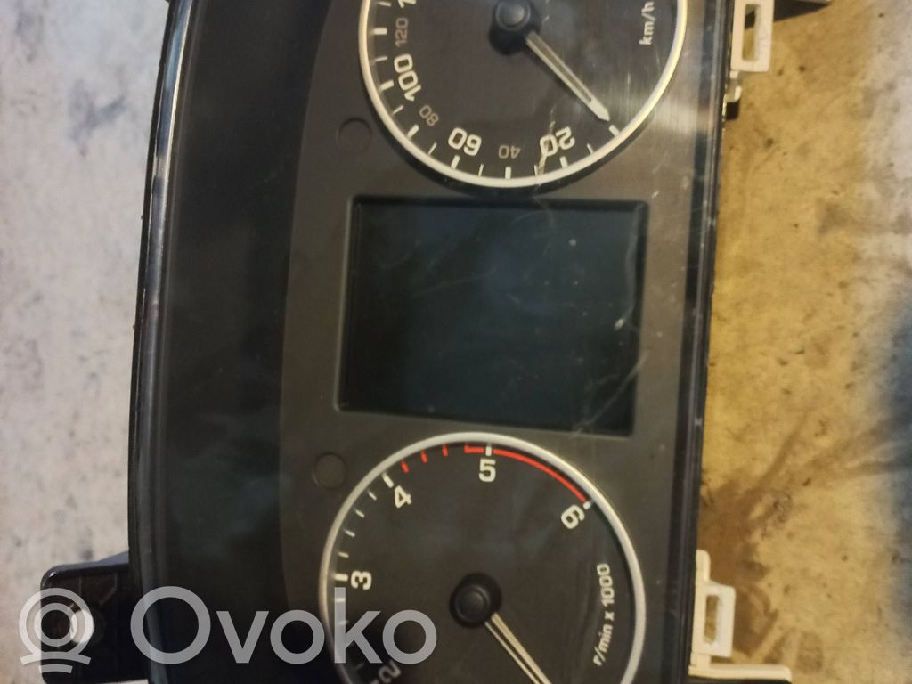 Land Rover Discovery 4 - LR4 Vitezometru (grup de instrumente) 
