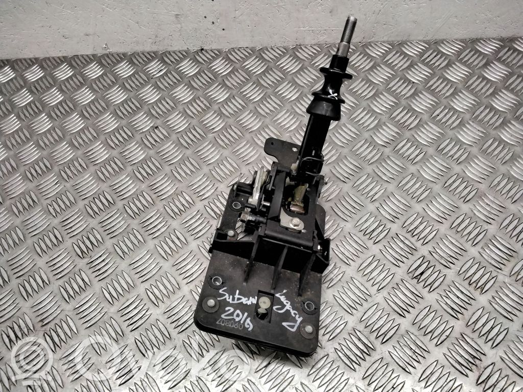 Subaru Legacy Gear shifter/selector 