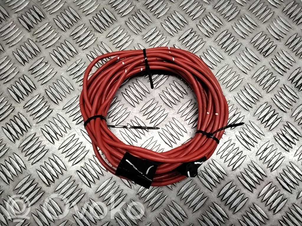BMW X6 E71 Cable positivo (batería) 