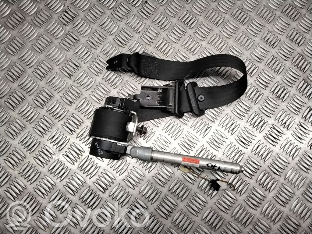 Volvo V70 Cinturón trasero 