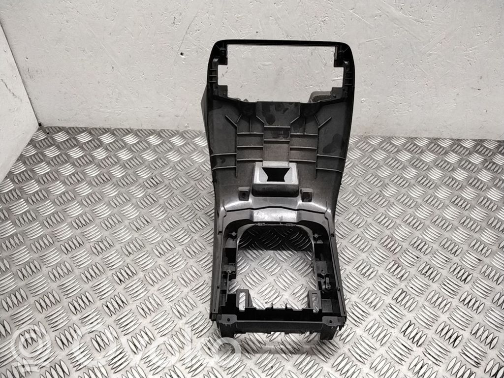 Volvo V70 Centrinė konsolė 