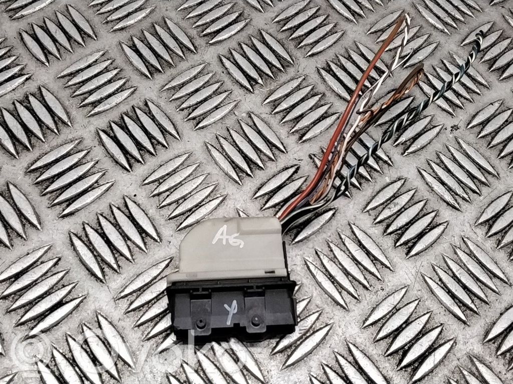 Audi A6 C7 Wiązka przewodów drzwi przednich 