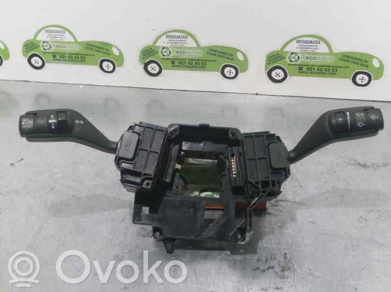 Commodo de clignotant   4M5T13N064HH