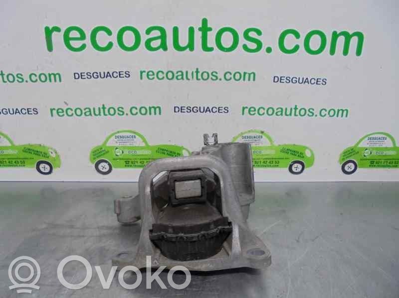 Renault Megane II Engine mount bracket 