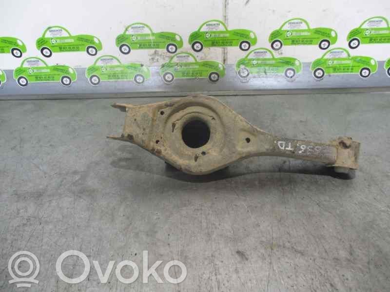 KIA Pro Cee'd I Galinė svirtis 