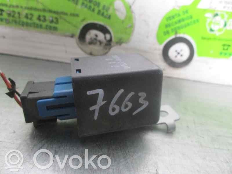 Módulo de fusible   3951027010