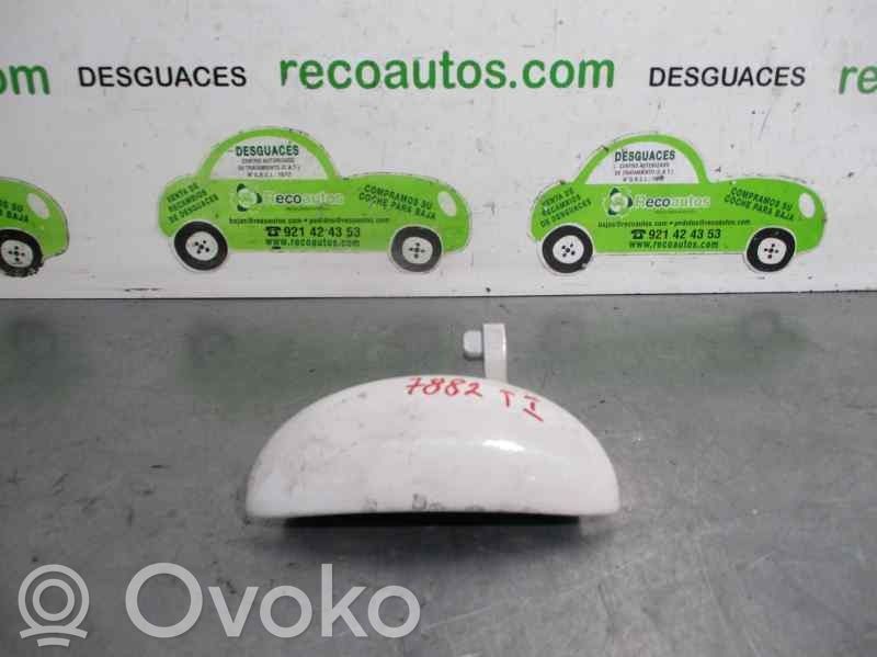Peugeot 107 Manecilla externa puerta trasera 