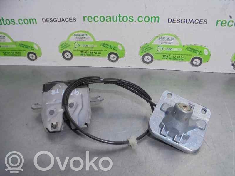 Volvo S60 Takaluukun lukon salvan moottori 