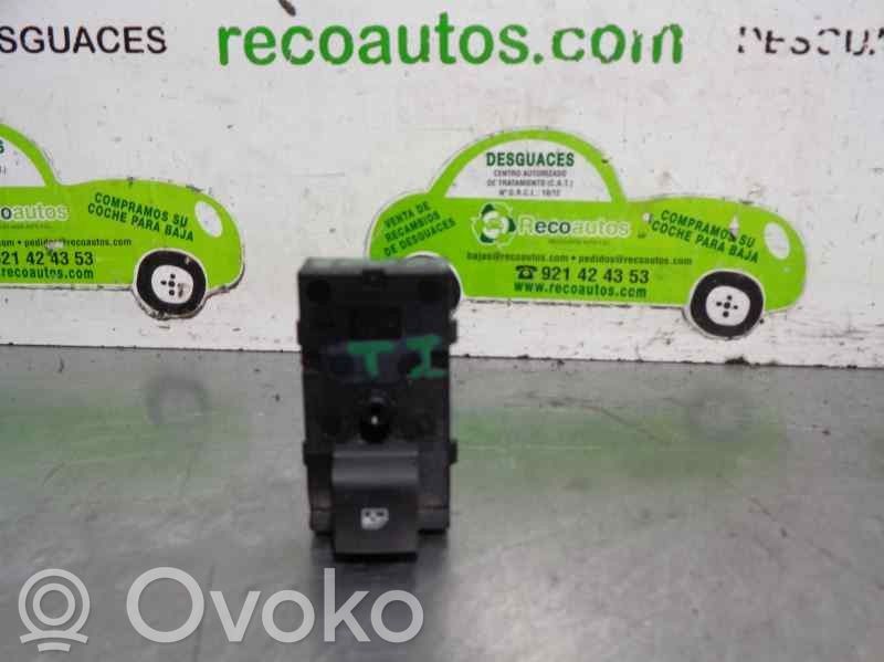 Chevrolet Aveo Electric window control switch 