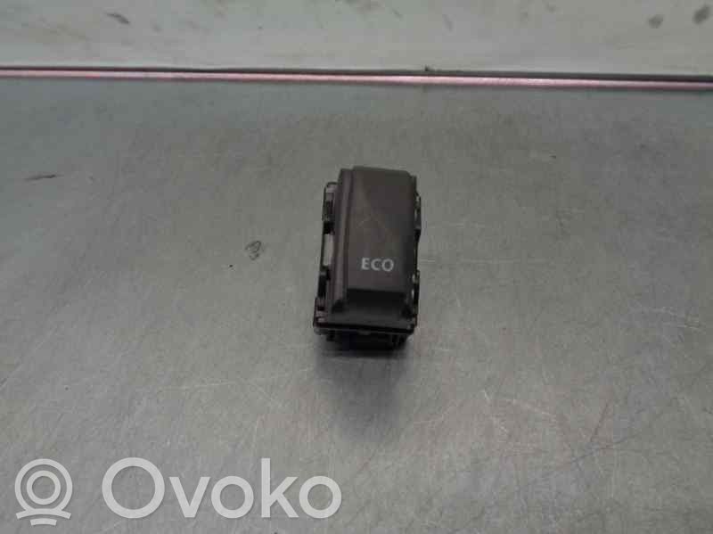 Dacia Duster Panel lighting control switch 